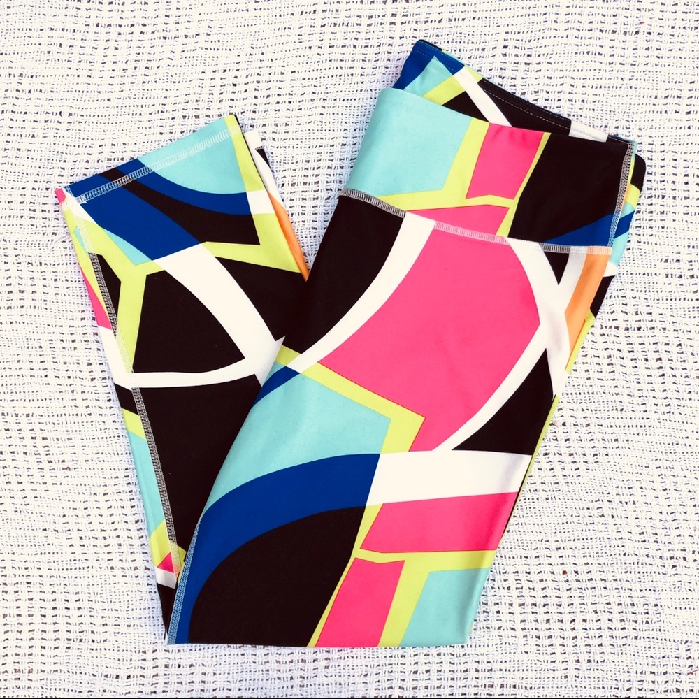 Bright Fabletics Leggings